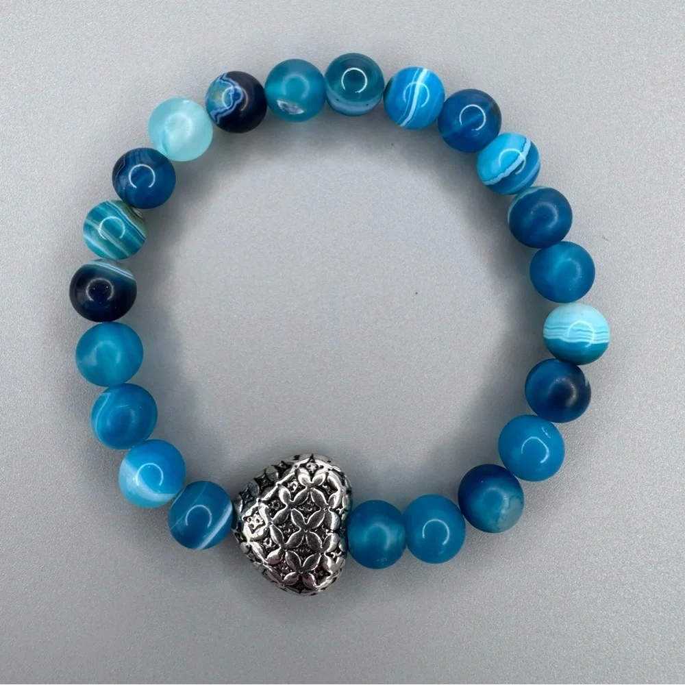 HAND CRAFTED Blue Agate Stretch Bracelet 6.5” Beaded Gemstone Silver Heart NWT
